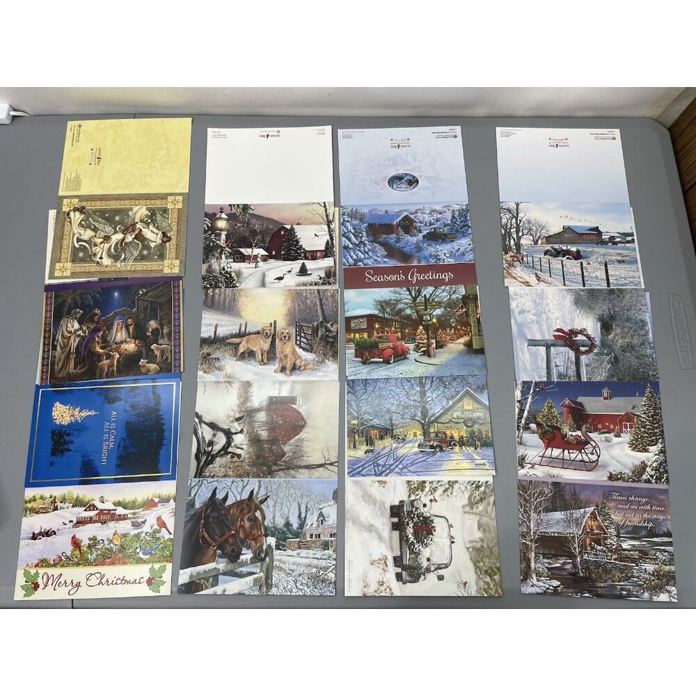 Leanin Tree Christmas‎ Holiday Cards 32 Assortment Animals Scenic No Envelopes